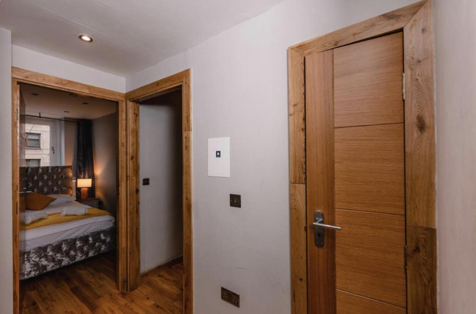 Superb Luxury Apartment By Canal - Central Edimburgo Exterior foto